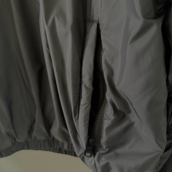 Alo Latitude Light Weight 1/2 Zip Pullover Jacket - Picture 8 of 12